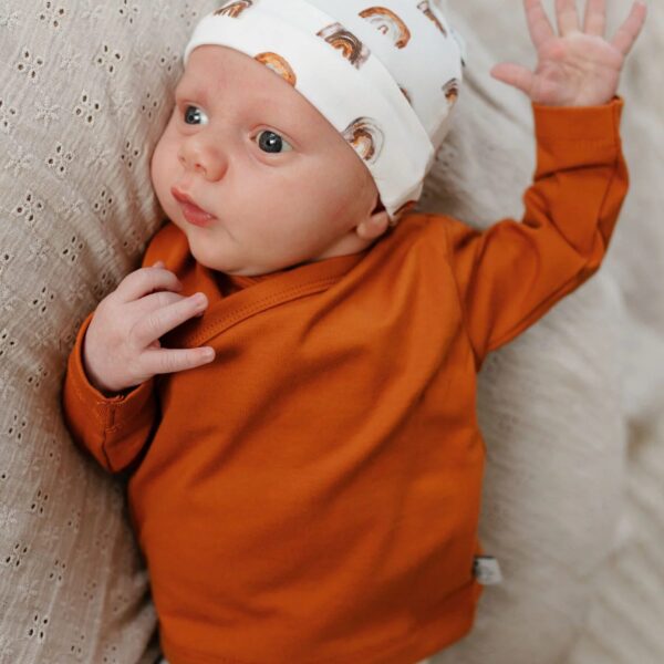 Newborn overslagshirtje cognac